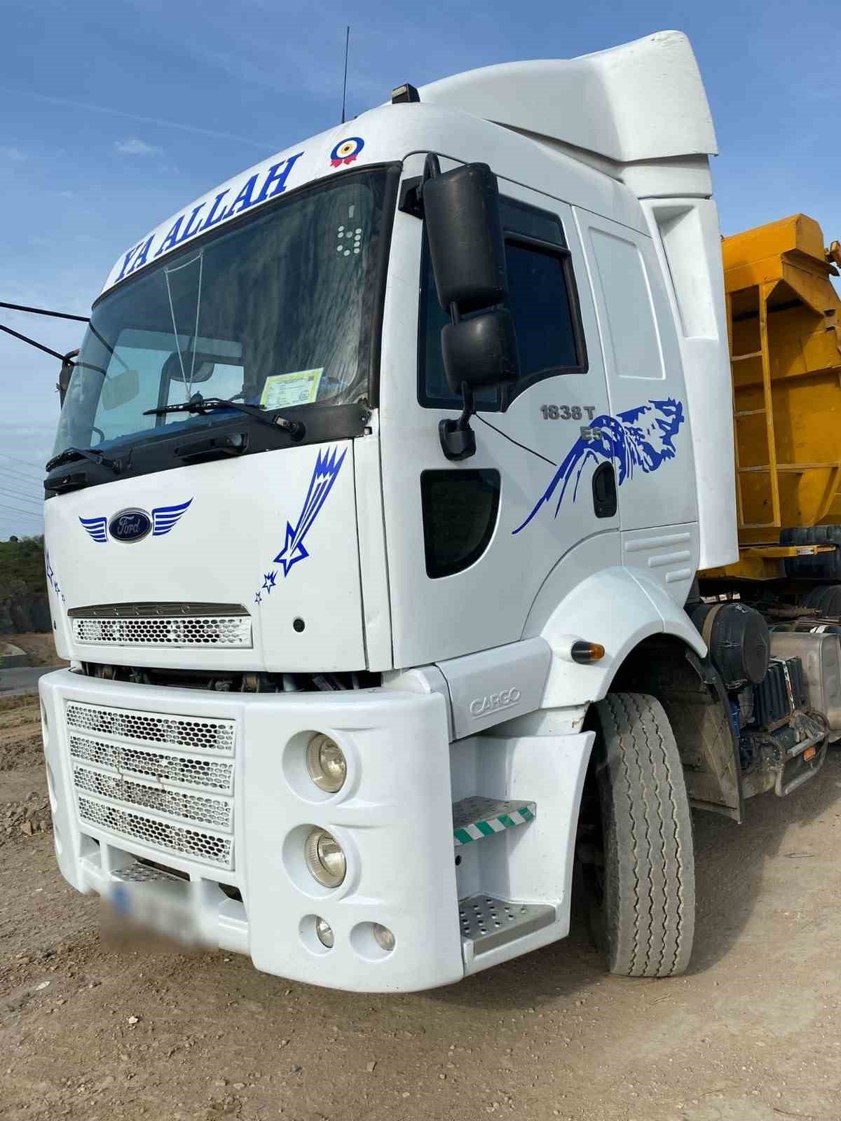 Trafiğin akışına engel olan 3 kamyon sürücüsüne ceza yağdı