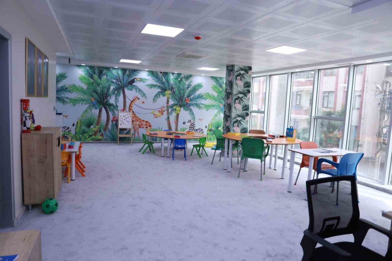 Özel bireyler ve ailelerine hizmet verecek merkez: "Kısa Mola"