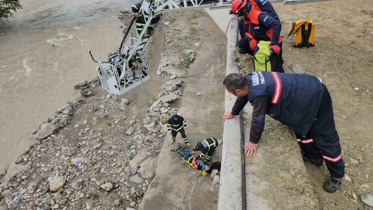 15 metreden düşen genci itfaiye böyle kurtardı
