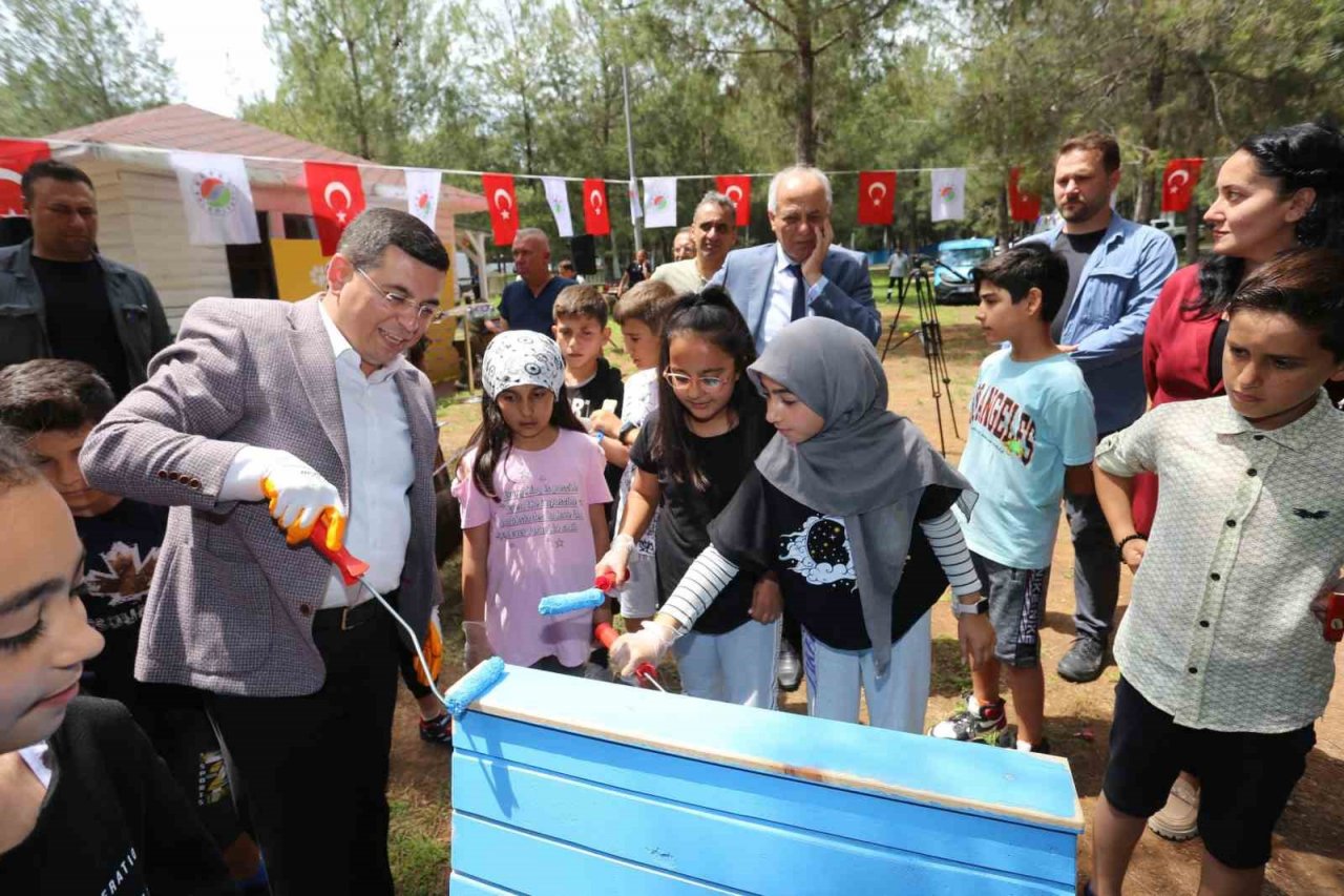 Kepez’in Pati Atölyesi’nden sokak hayvanlarına yuva