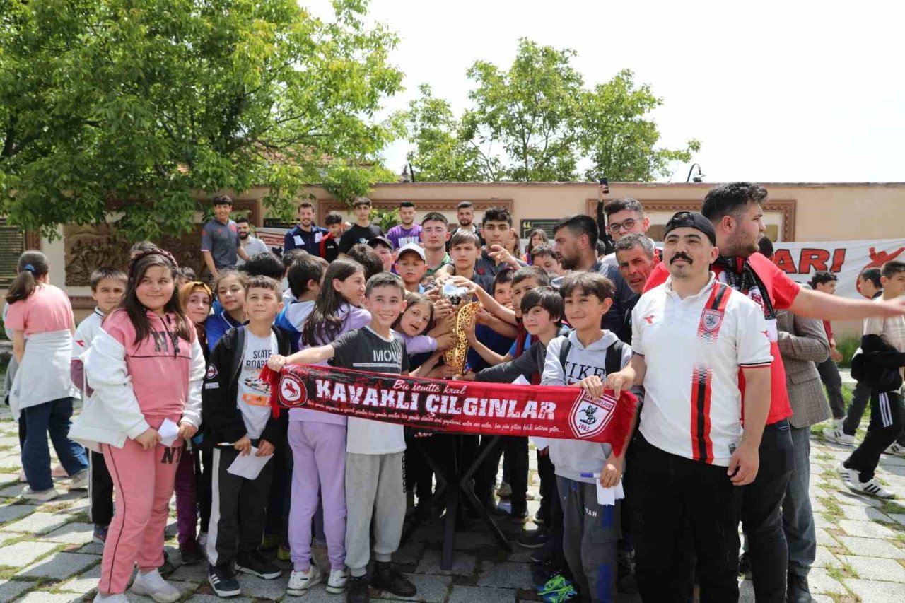 Samsunspor’un şampiyonluk kupası Kavak’ta