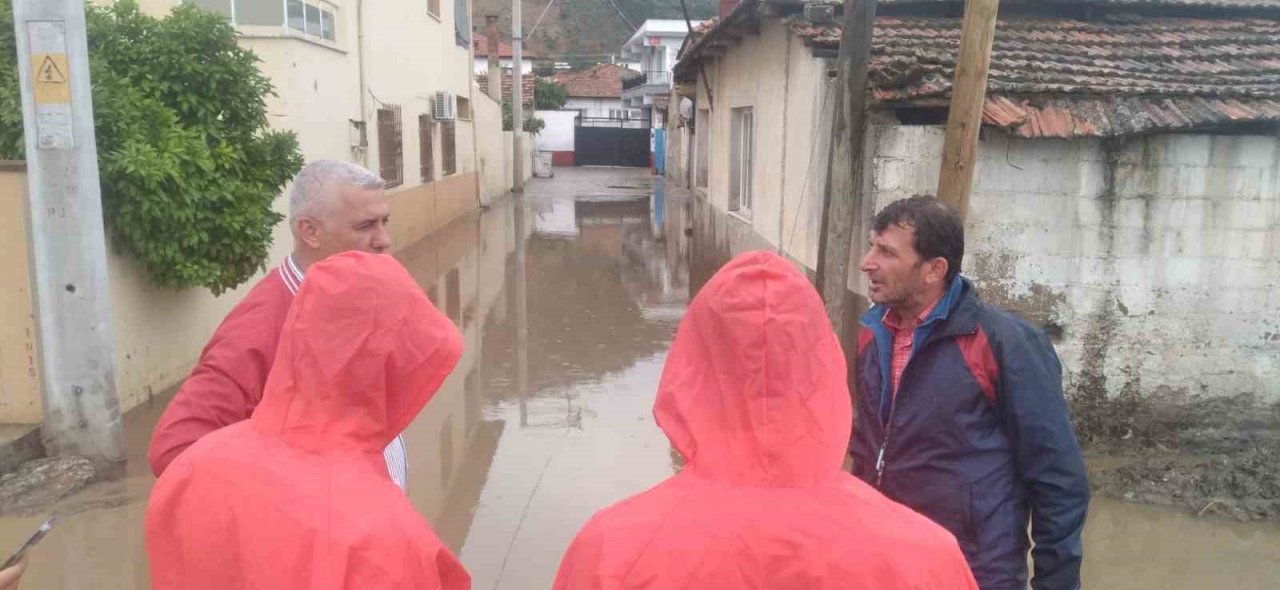 Koçarlı Yeniköy’ü ikinci kez sel vurdu