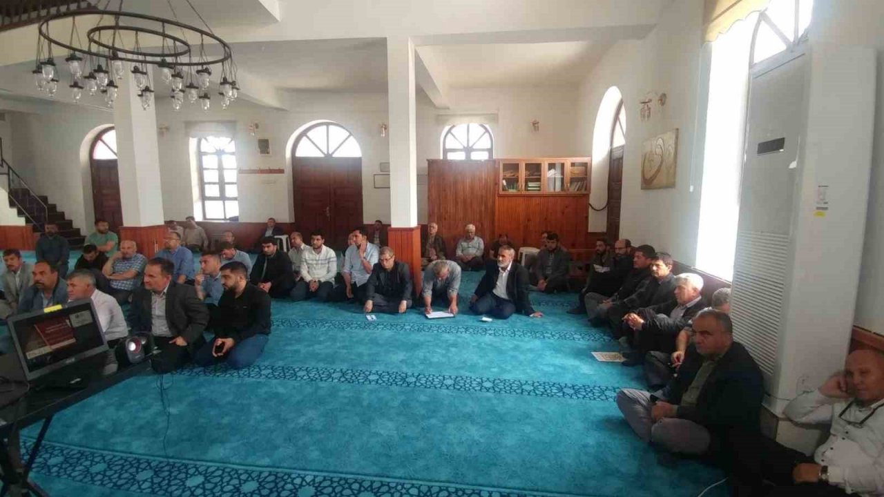 Köyceğiz’de din görevlilerine bağımlılıkla mücadele semineri verildi