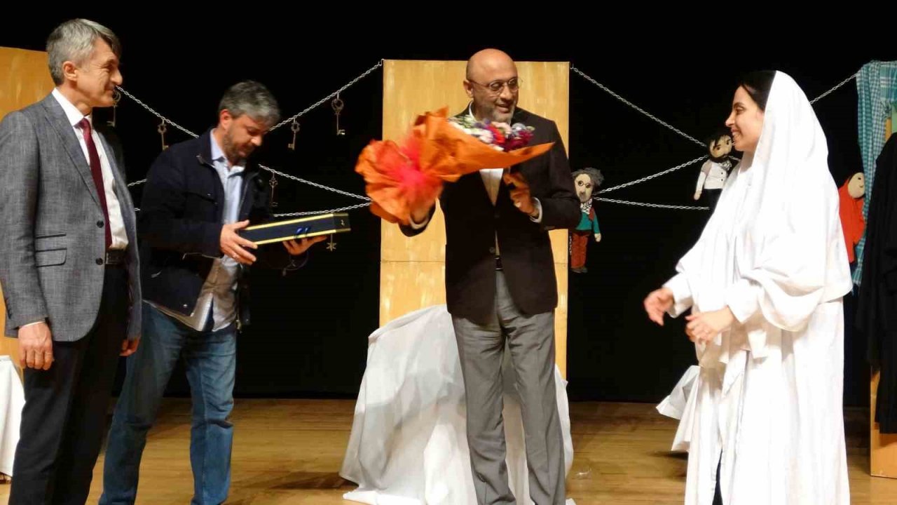 Kütahya İHH, Filistin’deki insanlık dramını sahneye taşıdı