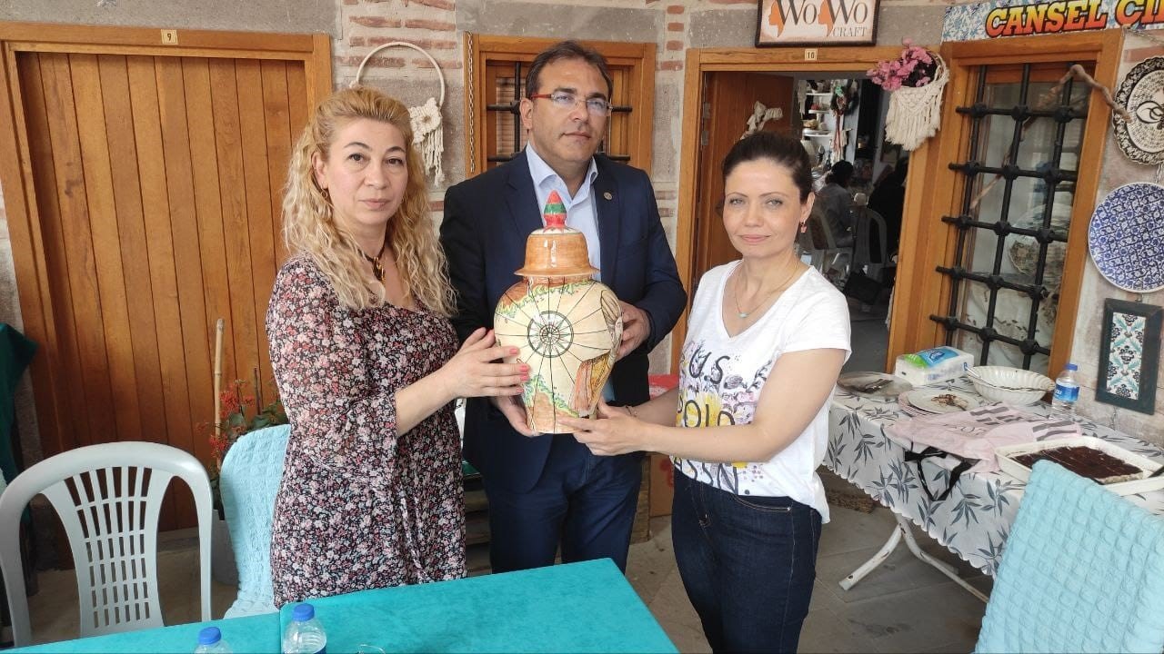 Manisa’da çinicilik kursu açıldı