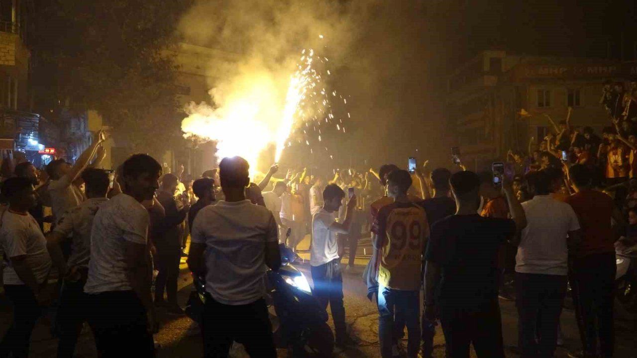 Galatasaray’ın şampiyonluğu Adıyaman’da coşkuyla kutlandı