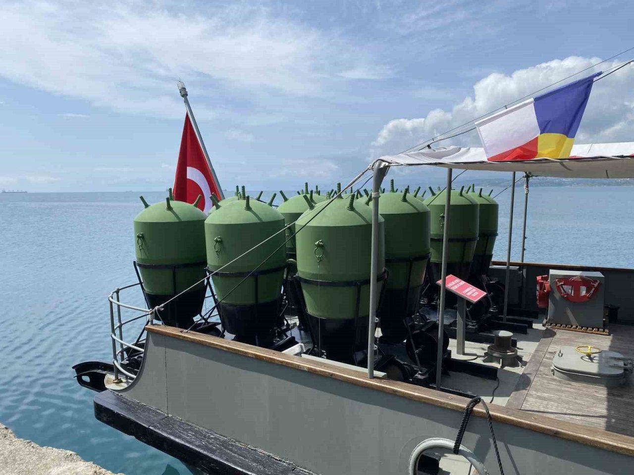 TCG Nusret Gemisi Sinop’ta sergilendi