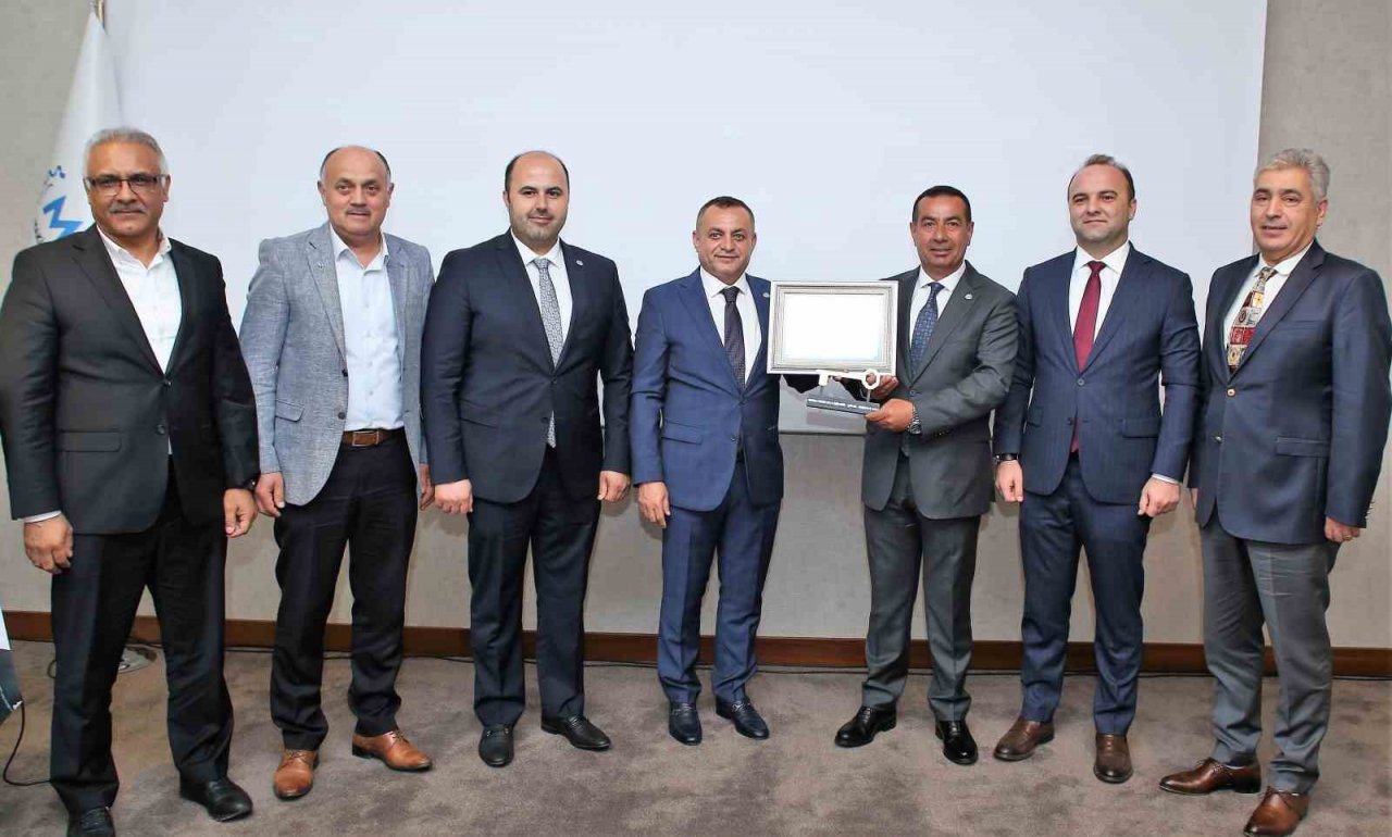 MAKSİAD Başkanı Sarı: “Yerli ve milli makinalaşmayı sağlayarak Türkiye’ye olan borcumuzu ödemek istiyoruz”