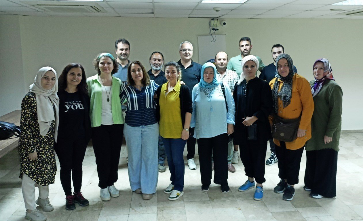 Yalovalı sebze üreticilerinden Kumluca’ya teknik gezi