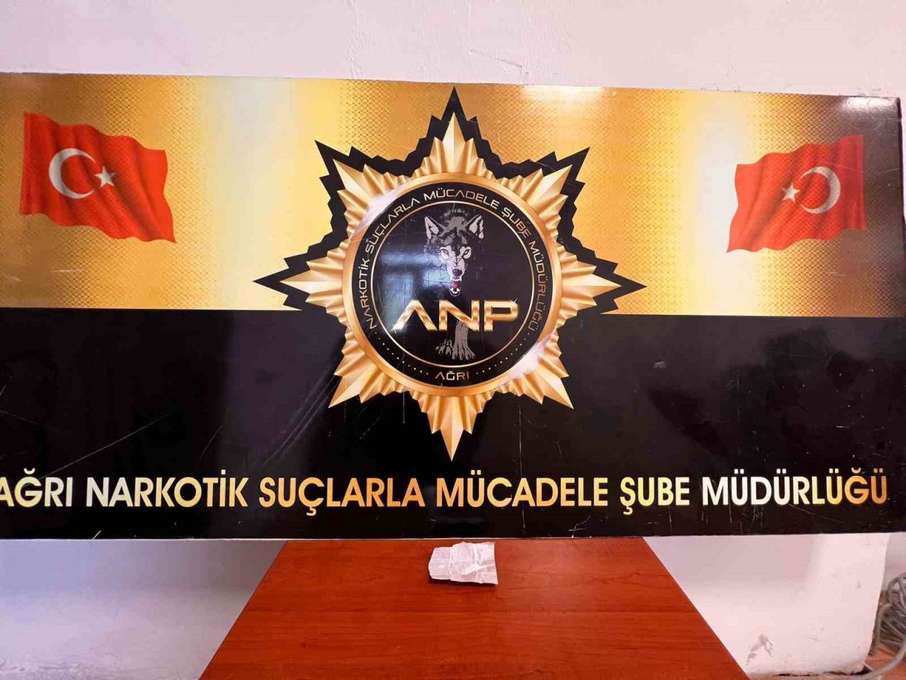 Ağrı’da uyuşturucuyla mücadeleye yönelik 8 kişi yakalandı