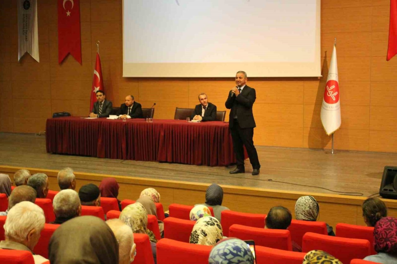 Aydın’da 2023 yılı hac semineri gerçekleştirildi