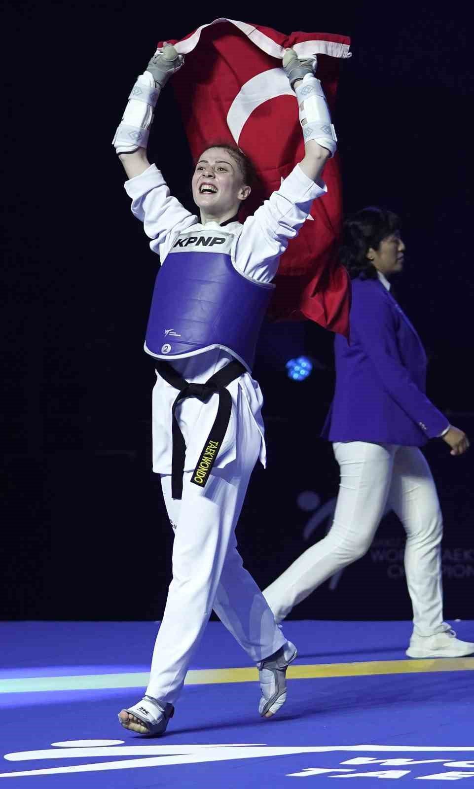 Merve Dinçel, Dünya şampiyonu oldu