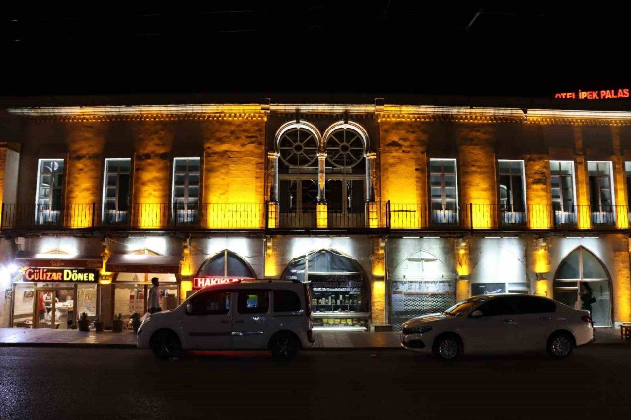 Beyazgül Şanlıurfa’da tarihe ışık tutuyor