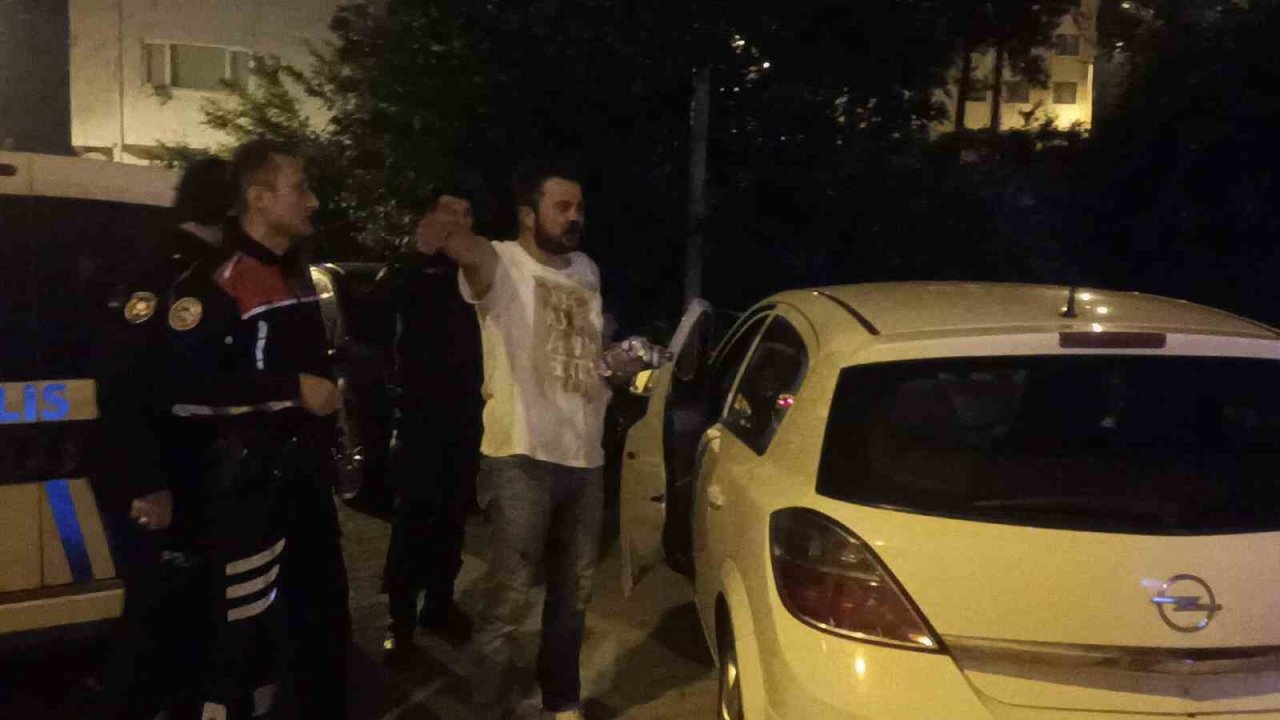 Şampiyonluk kutlamalarında yol verme kavgası: 1 kişi hastanelik oldu