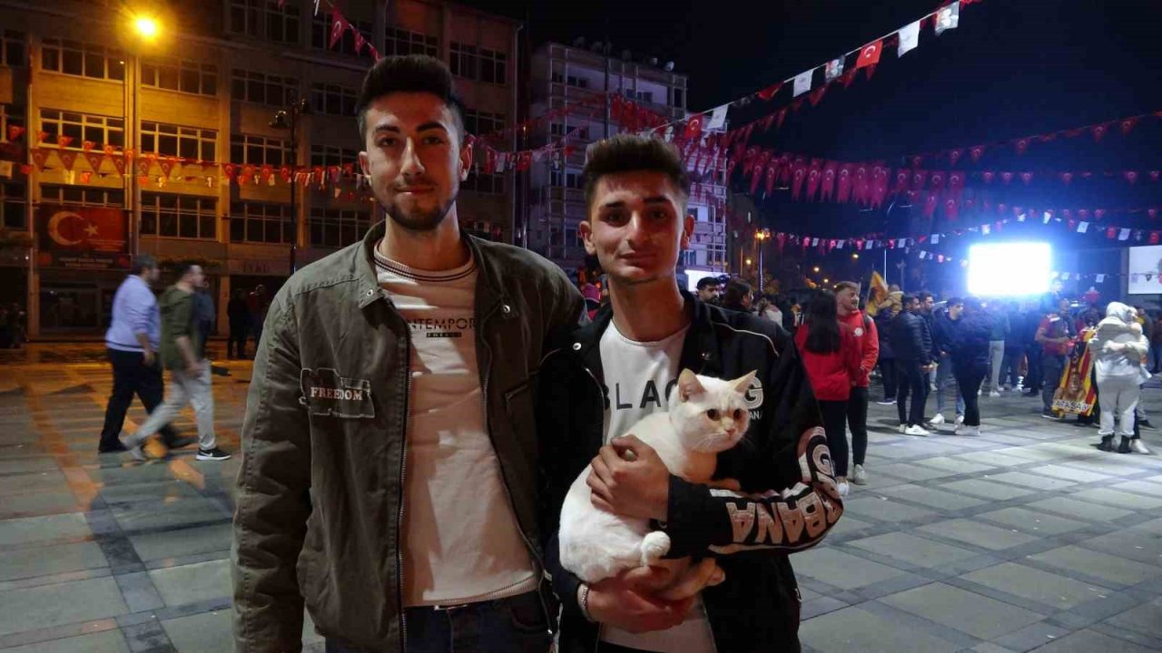 Burdur’da şampiyonluk kutlamaları az daha faciaya dönüşüyordu