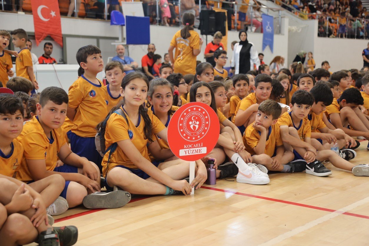 Darıca’da çocuklar yaz spor okullarında eğlenecek