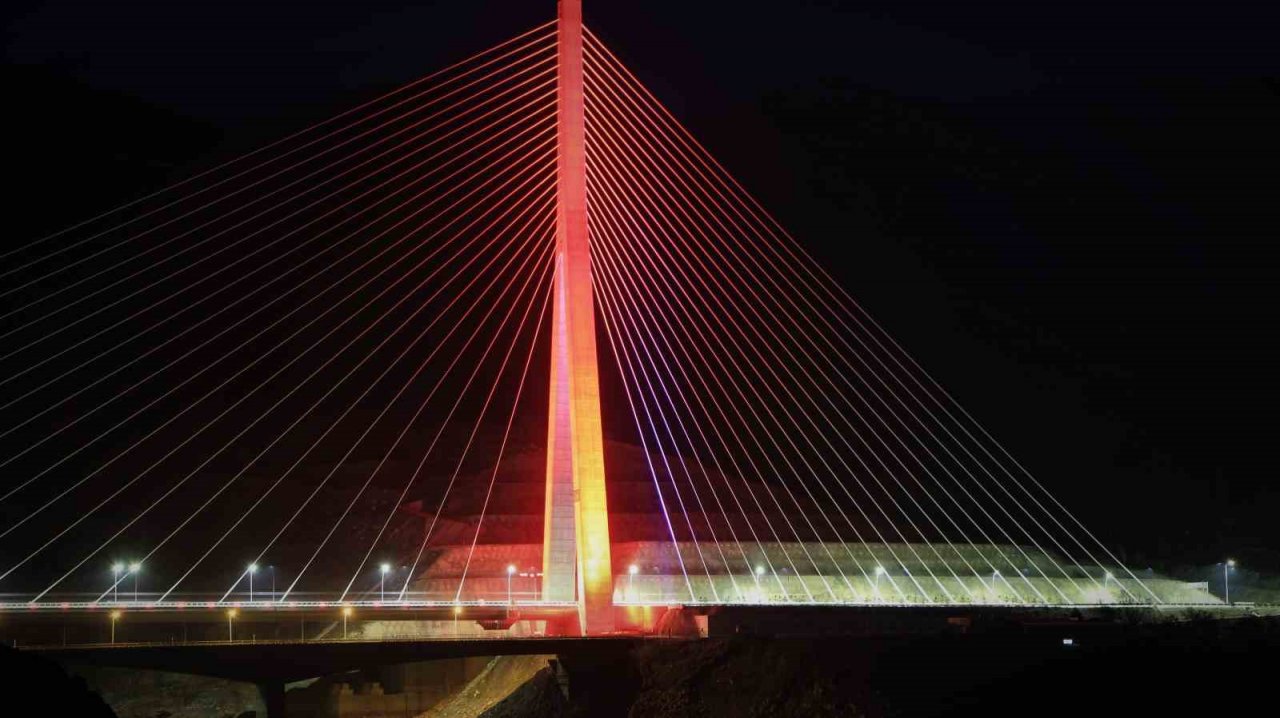 Kömürhan Köprüsü’nü 7 milyon 250 bin araç kullandı