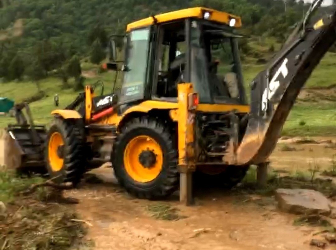 Emet’te aşırı yağış sele neden oldu