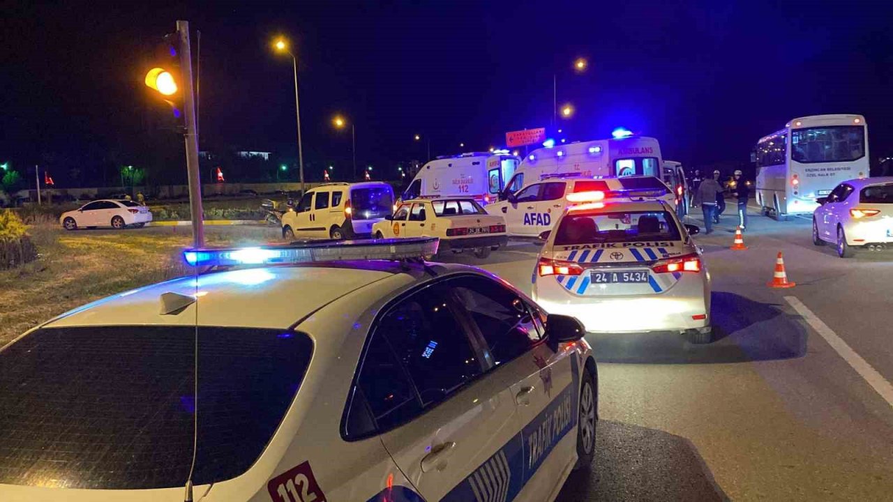 Erzincan’da trafik kazası: 7 yaralı