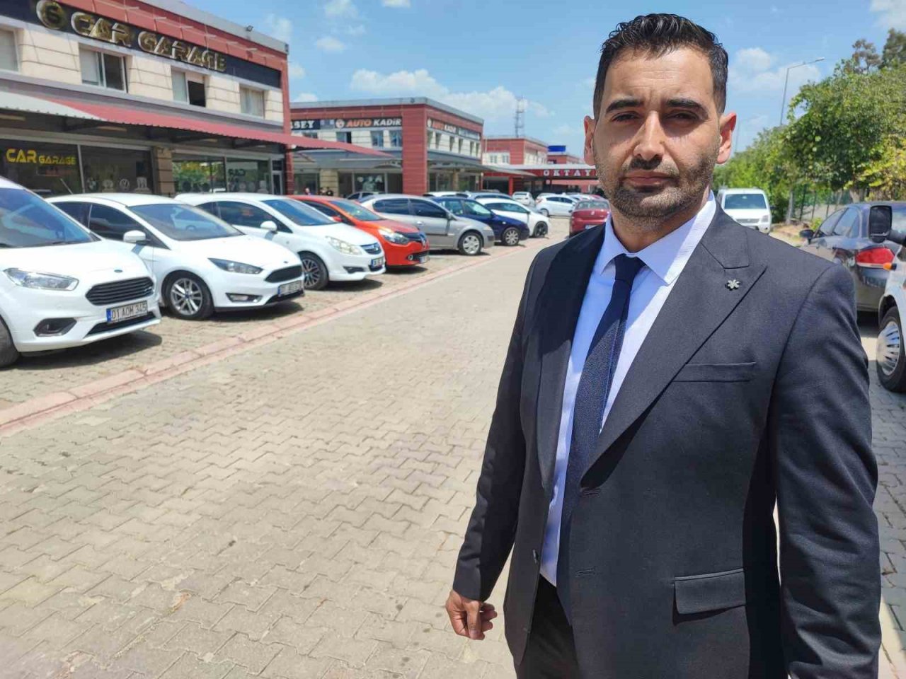 Kiralama ve ikinci el satışı yapan firmalar, bayilerin sıfır araç stoklamasından şikayetçi