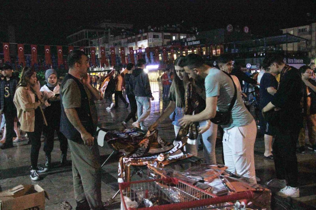 Galatasaray’ın şampiyonluğuna en çok onlar sevindi