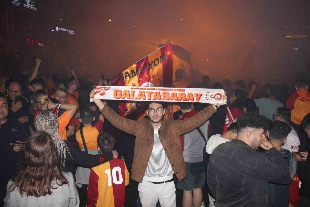 Galatasaray’ın şampiyonluğuna en çok onlar sevindi