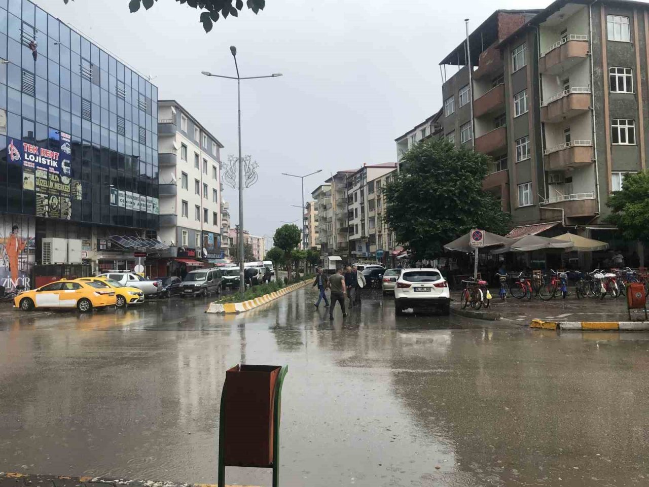 Iğdır’da sağanak yağış etkili oluyor