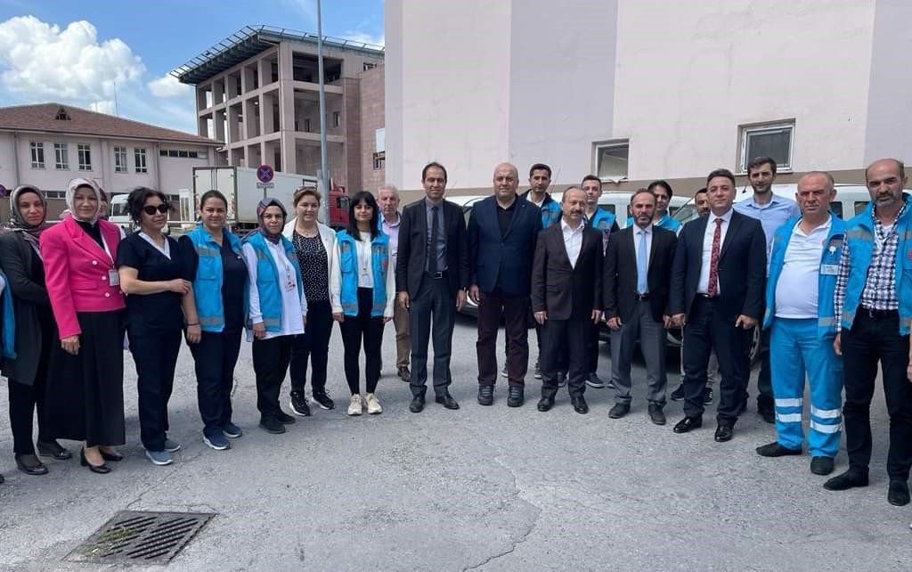 Erşan, evde sağlık hizmetleri personelini ziyaret etti