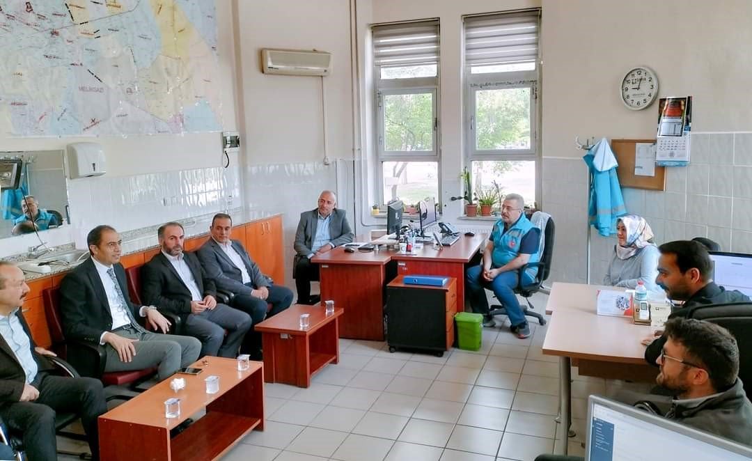 Erşan, evde sağlık hizmetleri personelini ziyaret etti