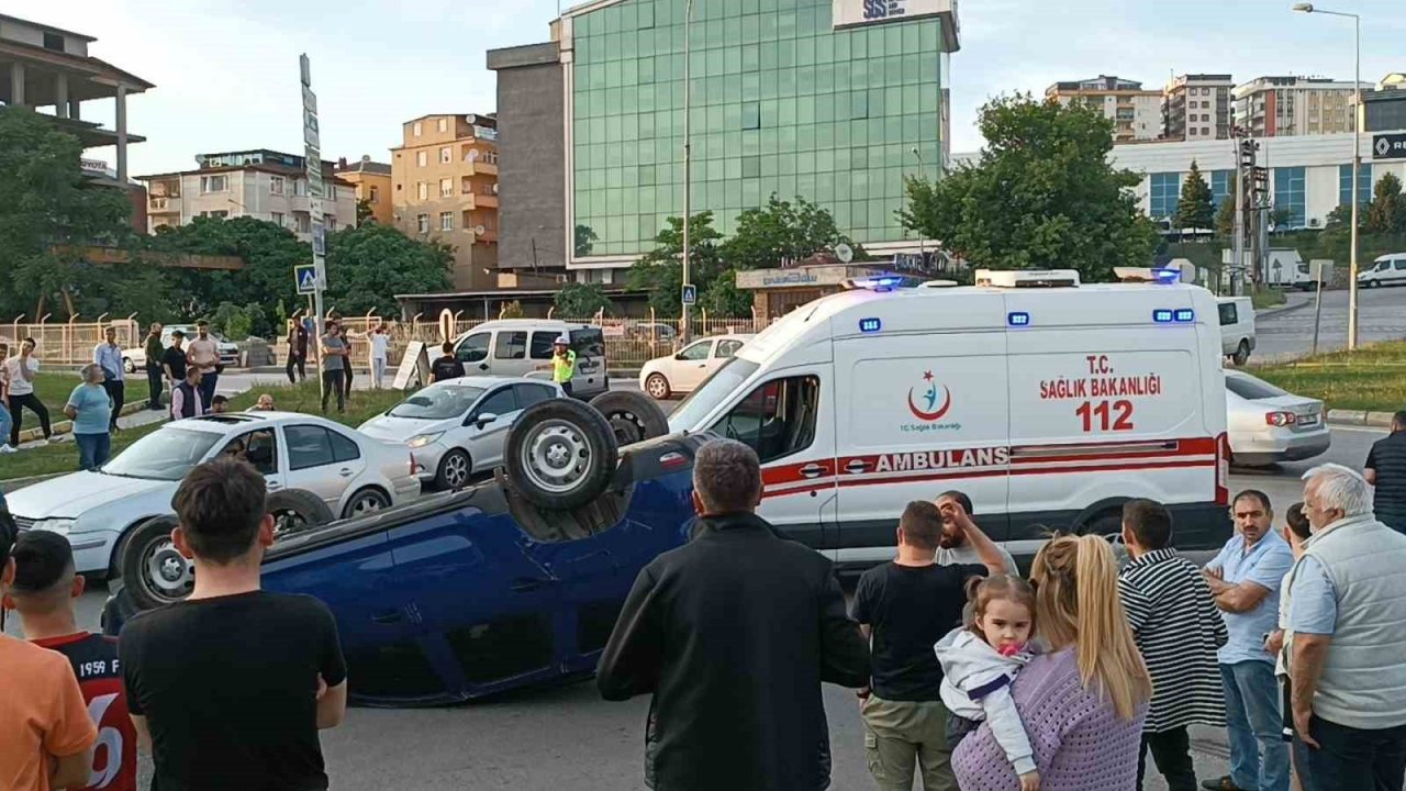 Takla atan otomobilden hafif sıyrıklarla çıktı