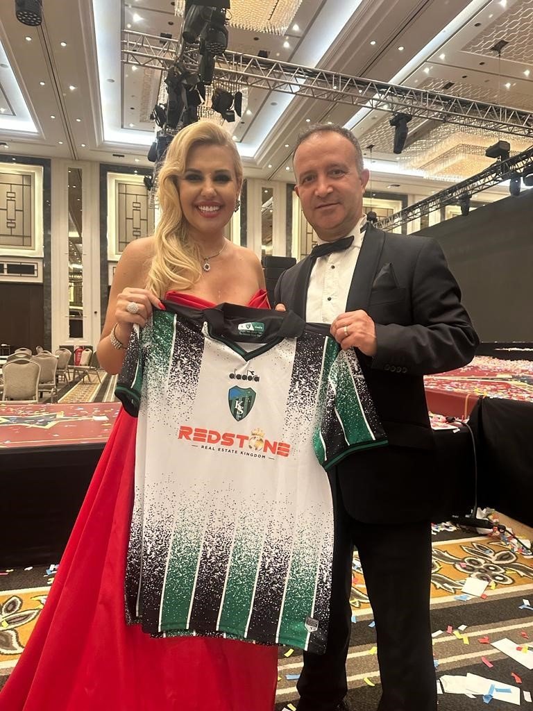 Demet Akalın, Kocaelispor’un yönetimine girmek istedi