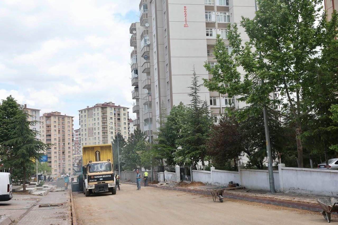Başkan Çolakbayrakdar; “Çalışmalarımız, yoğun bir şekilde devam ediyor”