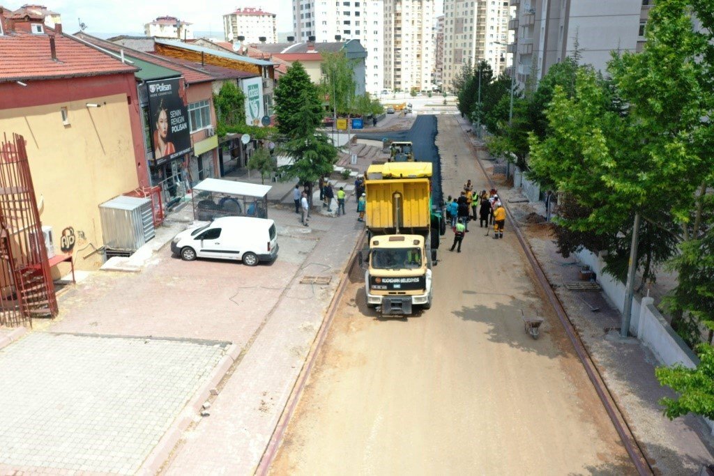 Başkan Çolakbayrakdar; “Çalışmalarımız, yoğun bir şekilde devam ediyor”