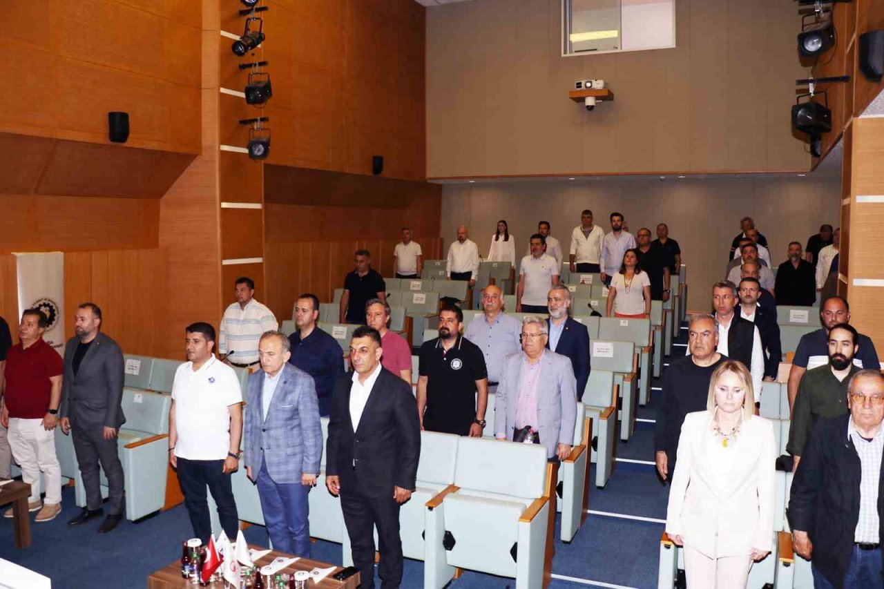 İş dünyasından ’ekonomiye odaklanalım’ çağrısı