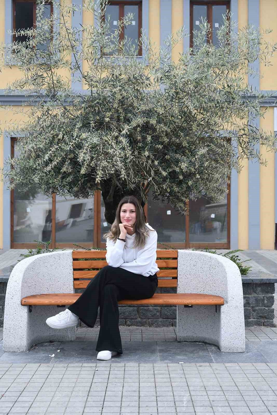 Nisanur Erbil: “Eskrimde olimpiyat madalyasını ülkeme getireceğim”