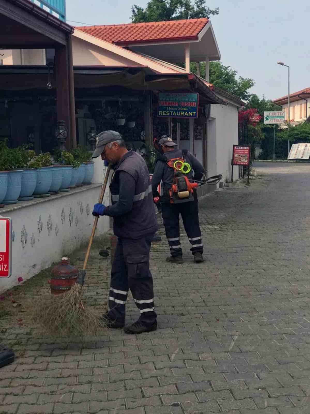 Ortaca’nın park bahçe ve yollarında çalışma