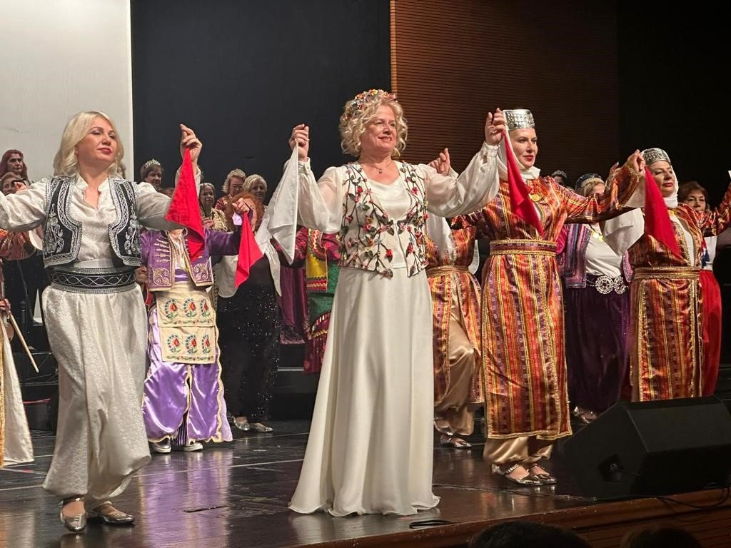 Nilüfer Kadın Korosu Bulgaristan yolcusu