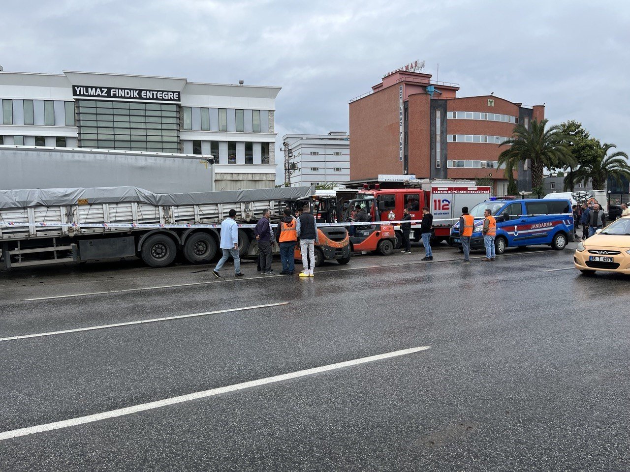 Samsun’da dehşete düşüren kaza: Baba öldü, kızı ağır yaralandı