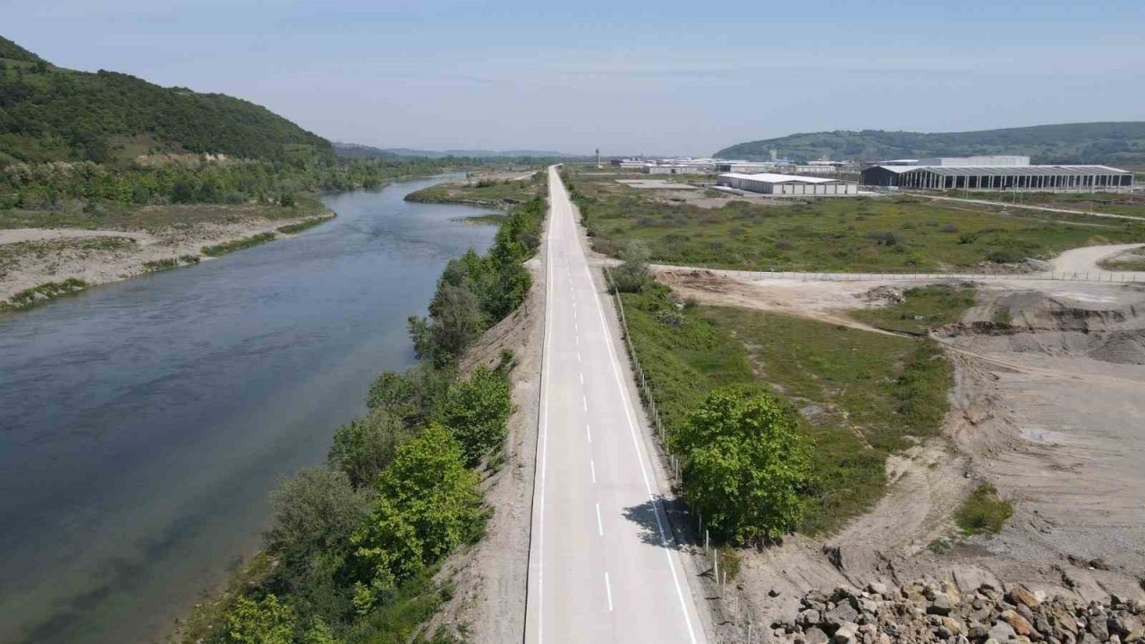 Bafra OSB’nin 5,5 kilometrelik beton yolu tamam