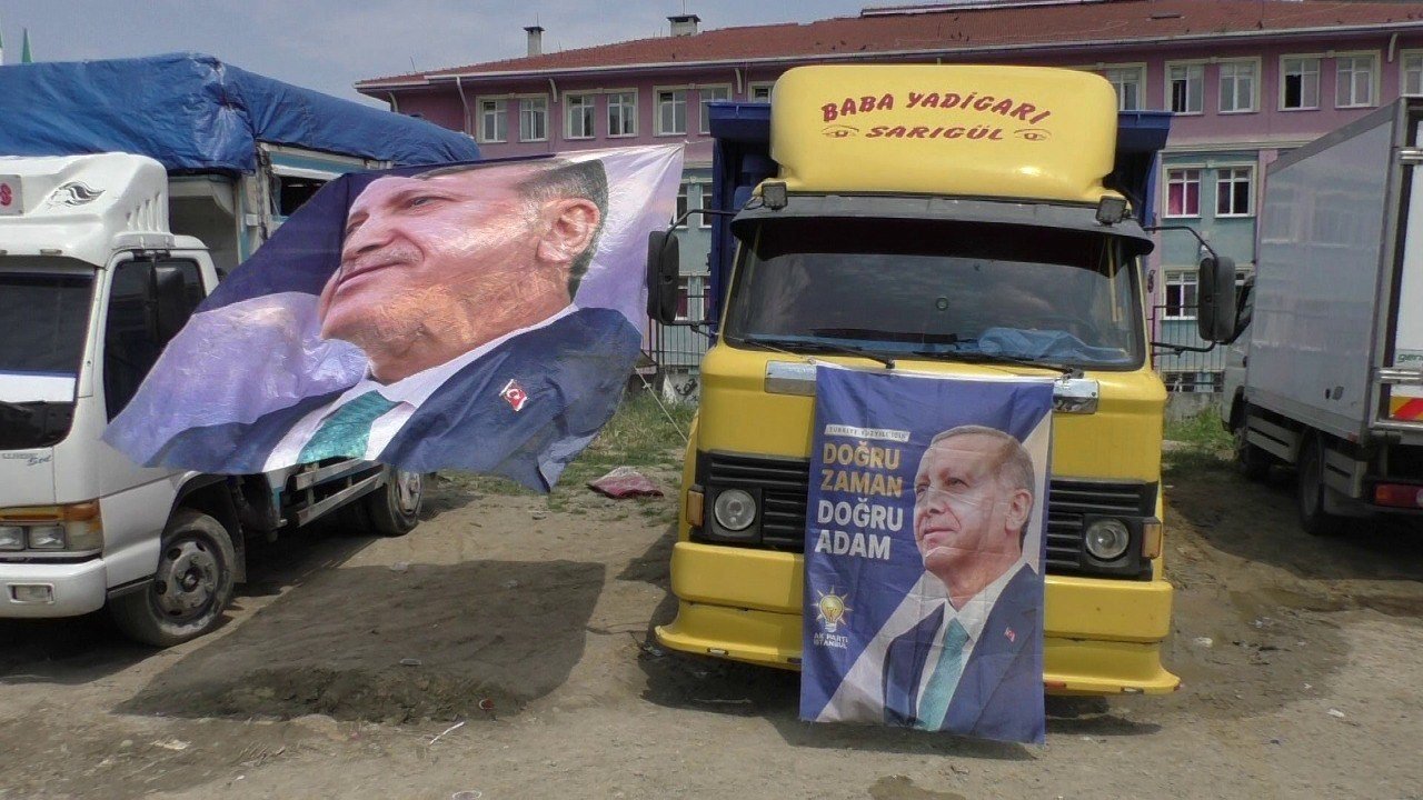 Sultangazili gençler Cumhurbaşkanı Erdoğan için adağını yerine getirdi