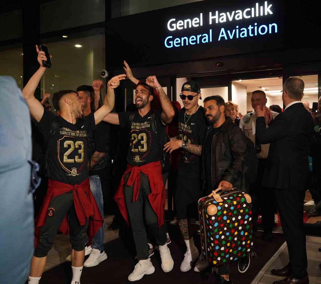 Okan Buruk: “Çok iyi oyuncularla şampiyonluğa ulaştık”