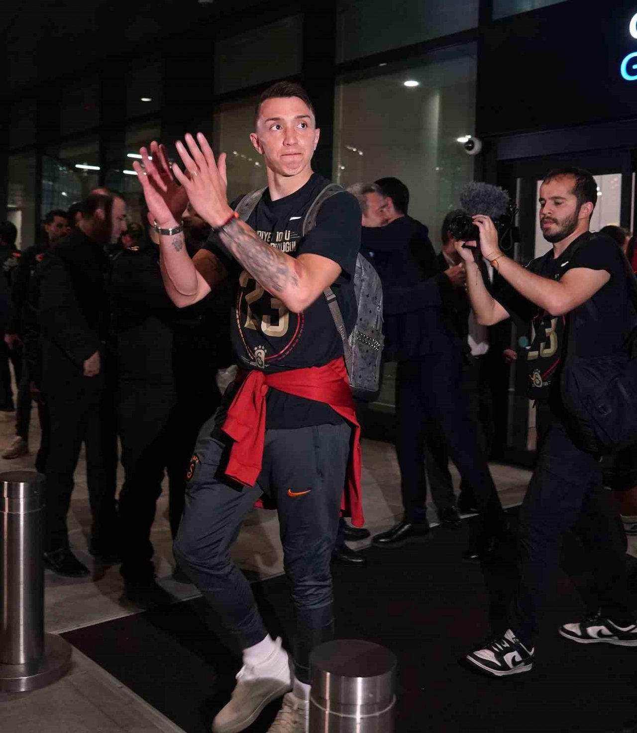 Okan Buruk: “Çok iyi oyuncularla şampiyonluğa ulaştık”