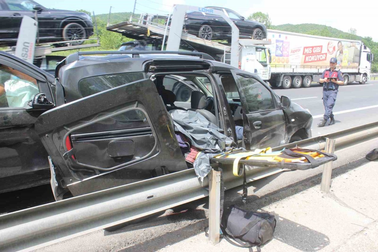 TEM’de feci kaza: 2 ölü