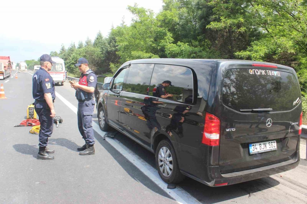 TEM’de feci kaza: 2 ölü