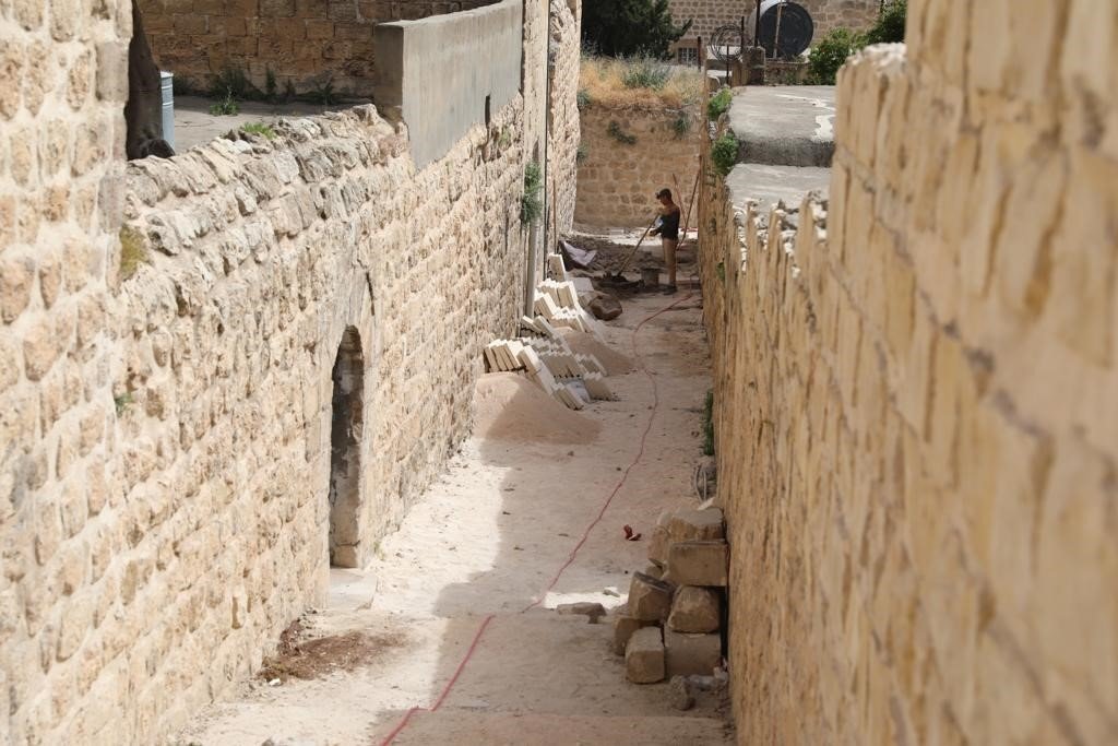 Artuklu’da sokak iyileştirme çalışmaları devam ediyor