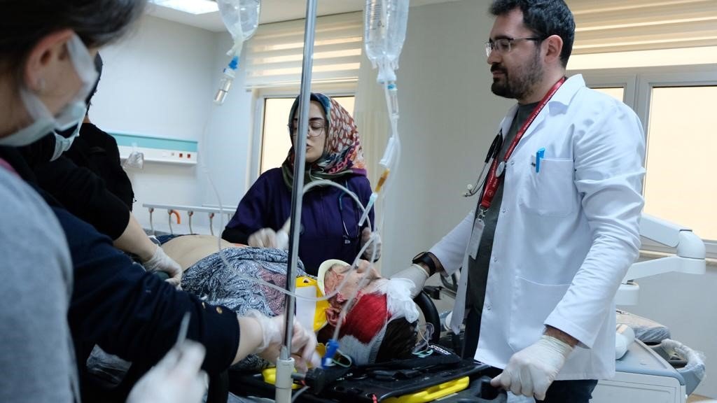 Gümüşhane Devlet Hastanesi’nde yapılan tatbikat gerçeği aratmadı