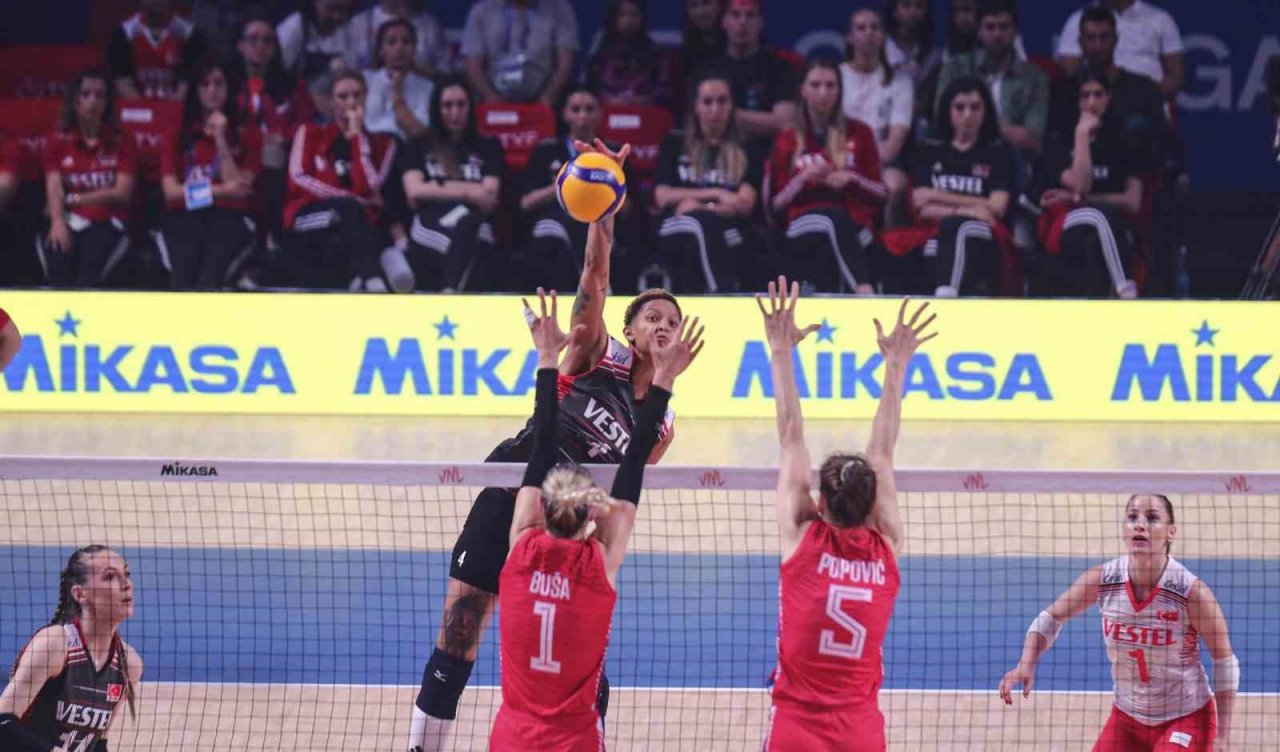 FIVB Milletler Ligi: Türkiye: 3 - Sırbistan: 1