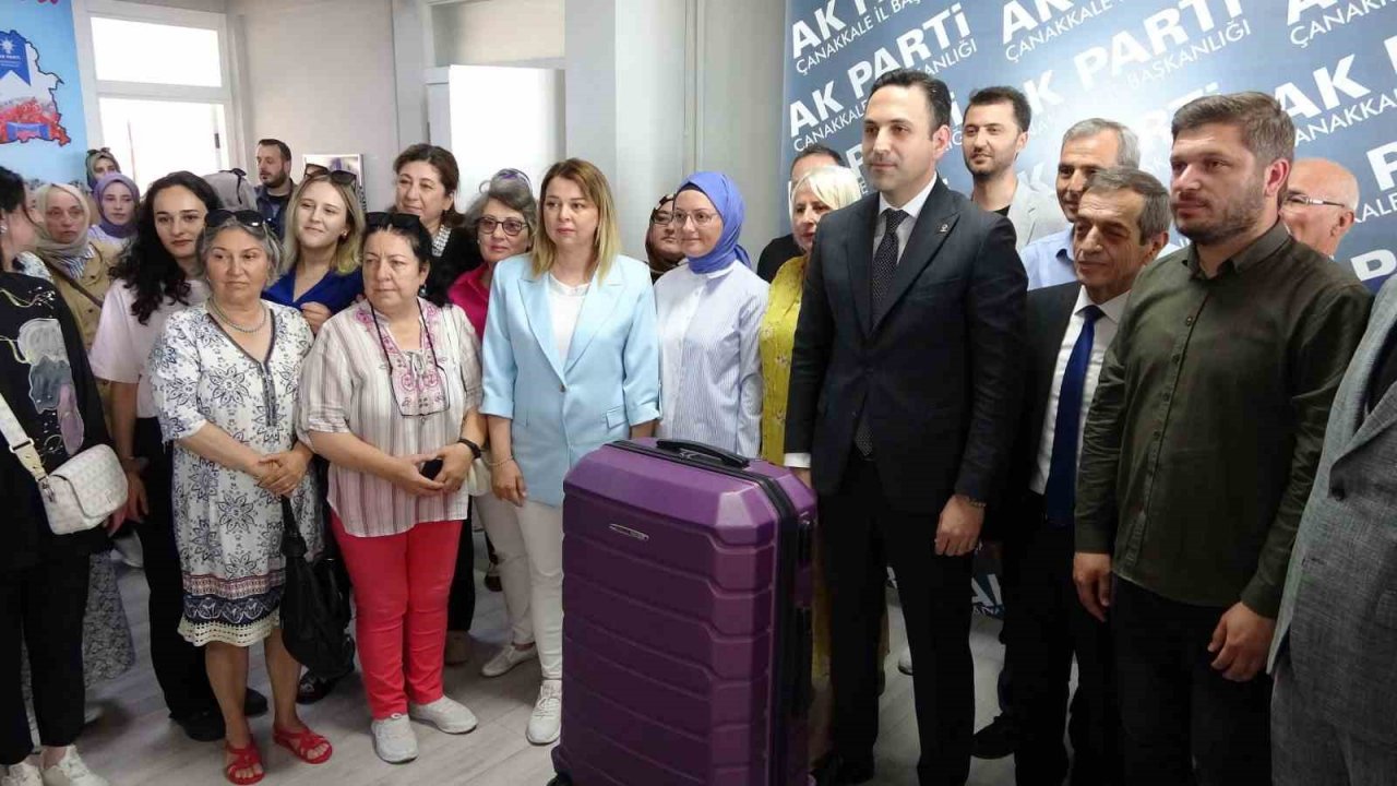 AK Parti İl Başkanı’ndan CHP’li Belediye Başkanı’na ‘mor bavullu’ gönderme