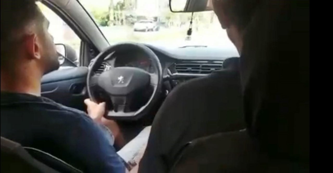 Polis ile taksici müşteri kılığına girdi, korsan taksici siren seslerini duyunca neye uğradığını şaşırdı