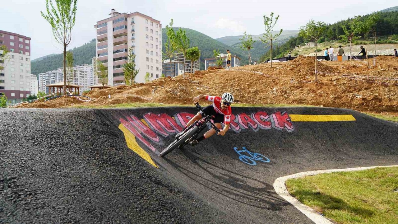 Kahramanmaraşlı Milli pedallar büyükşehirin parkurunda piste çıktı